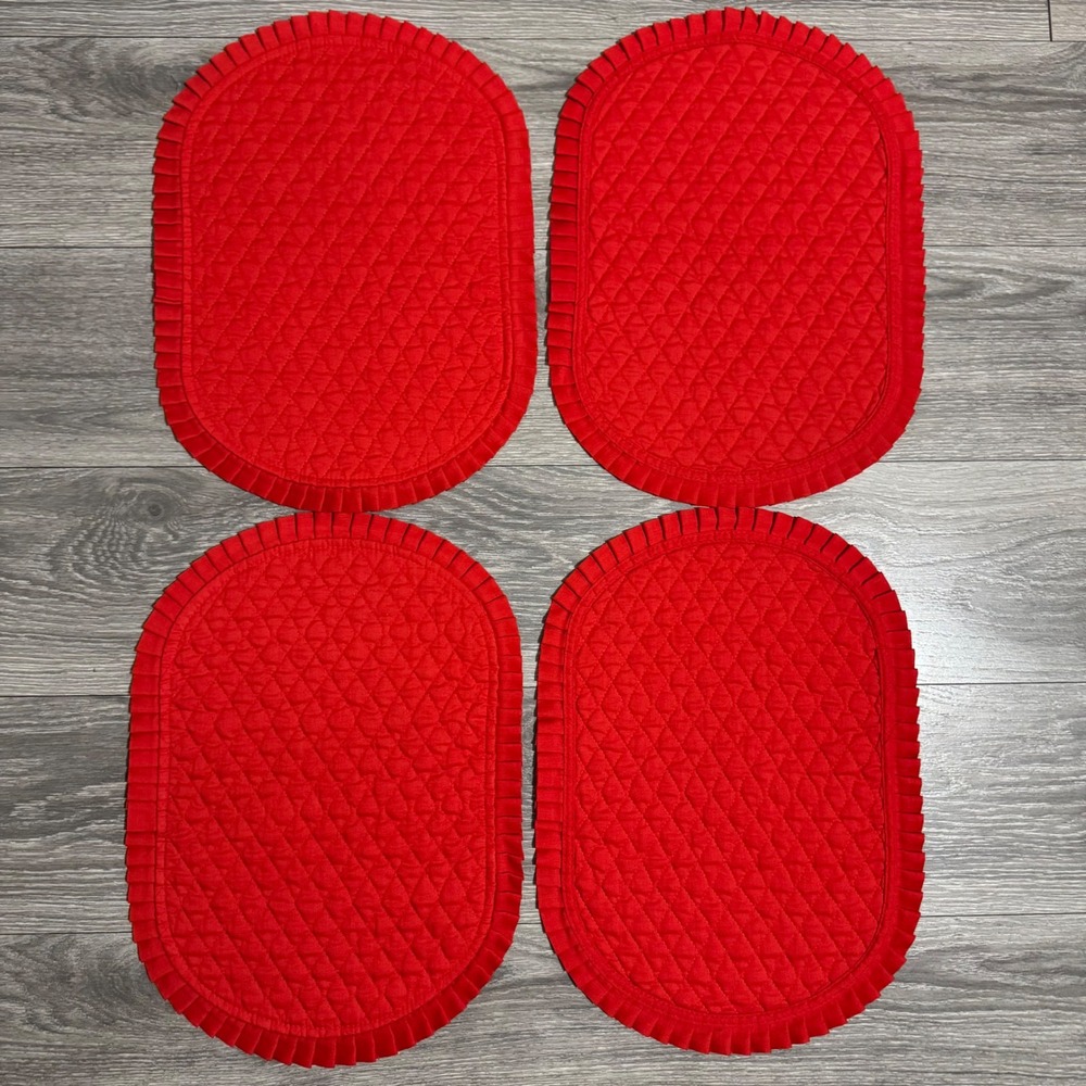 Set of 4 Red Quilted Oval Placemats Ruffled Edge Farmhouse Holiday Decor 17x12.5